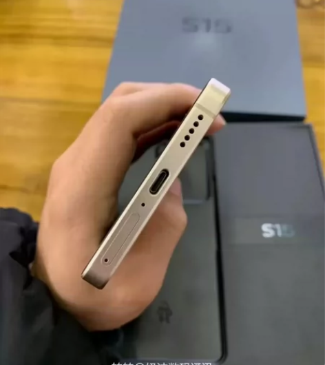 vivo s15 12+256 95新可小...