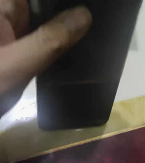 黑鲨3,自用 大概用了一年多,现在换了个黑...