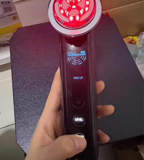 雅萌max二代美容仪 九九新 可见面交易 ...