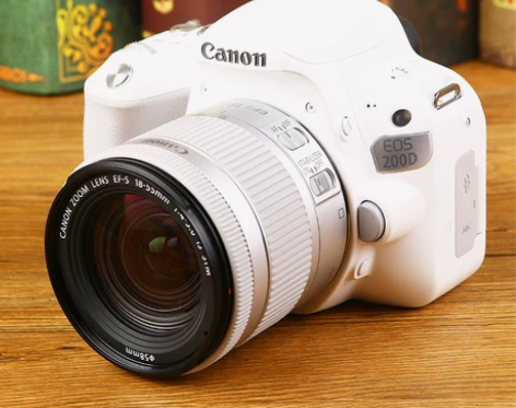 【现货】佳能 EOS 200D套机18-5...