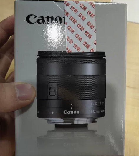 全新的佳能m11-22镜头 感兴趣的话点“...
