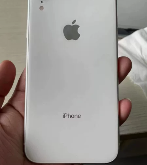 大学生自用苹果XR 64G，过年换新机了，...