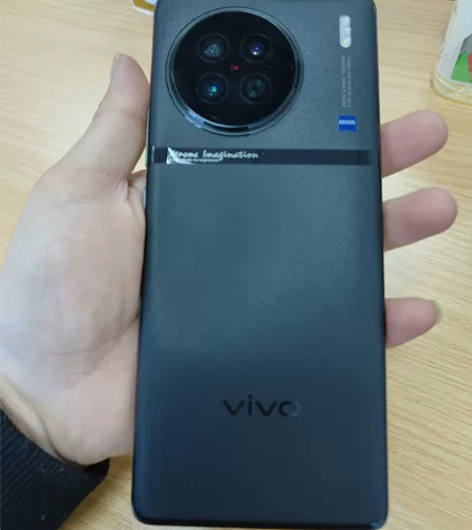 vivo x90 8+256 用的不多，成...