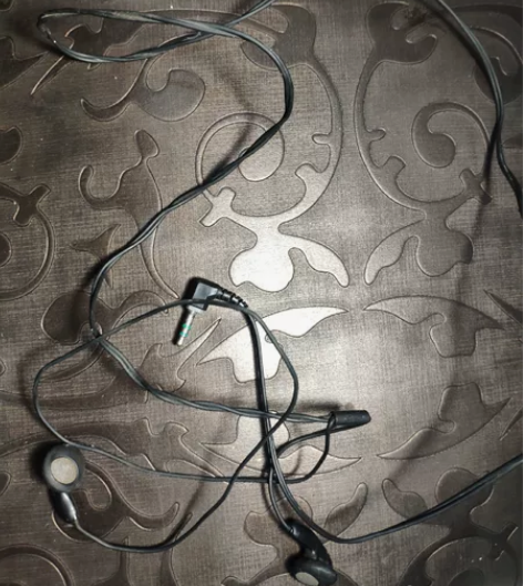 SONY索尼MDR-E741老平头插线耳机...