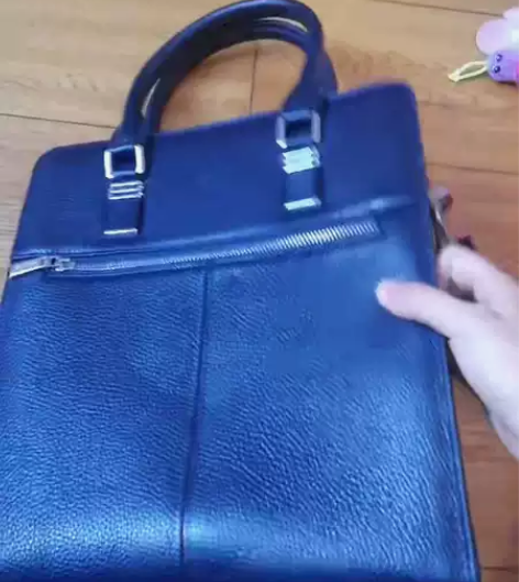 真皮男包单肩包男斜挎包商务牛皮男士手提包竖...
