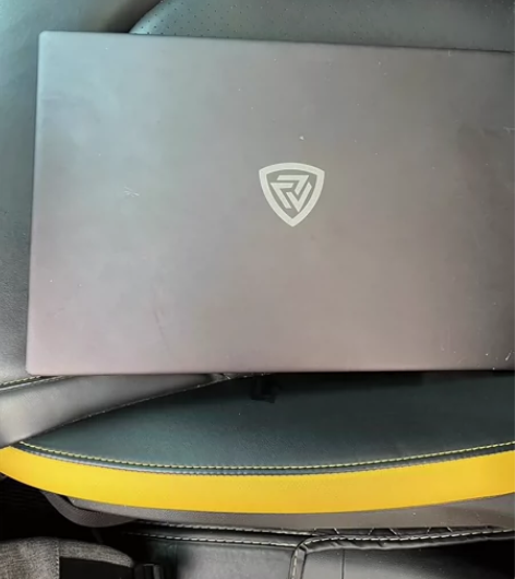 京东买的。充电的时候弄水了。去看了主板坏了...