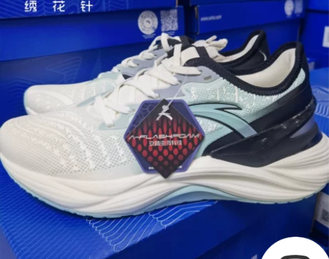 安踏大数据创2.0男跑步鞋2022年春季新...