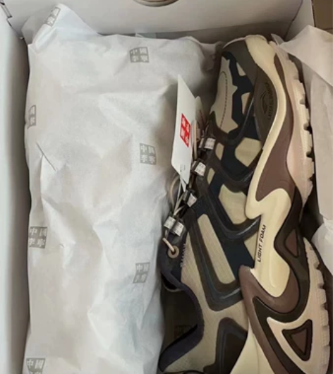 李宁猫爪休闲鞋赭灰色 全新原盒,39/4 ...