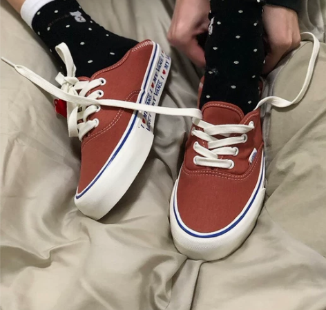 Vans/范斯新款男女低帮休闲滑板鞋 仅试...