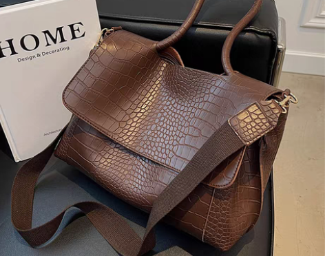 转卖包包女大容量新款高级感洋气腋下斜挎包单...