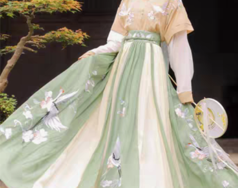 转卖玉术，幽风 半臂，里衣 全新，未穿未洗...