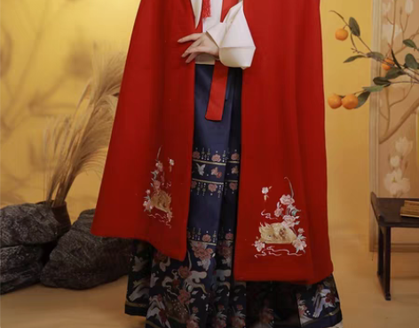 【全新】妃亦坊原创汉服女斗篷加绒加厚【鹿鸣...