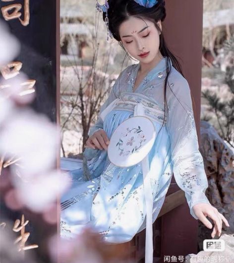 包邮全新未拆封，艺缕仙鹤汉服女正品原创设计...