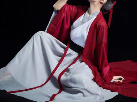 转卖这套汉服非常好用,而且质量非常好,穿起...