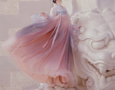 转卖全新汉服买回来本来拍照穿的，一直没有时...