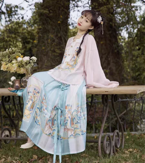 七月夕 灵鹿 明制原创双面重工绣花方领补服...