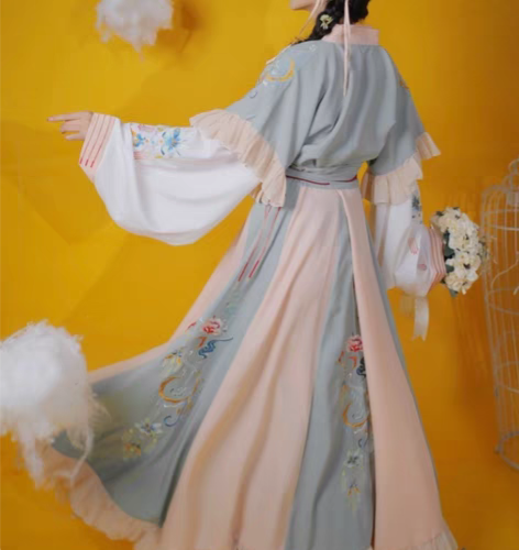 转卖L码 耀春【花湘蓉】汉原创正品魏晋风齐...