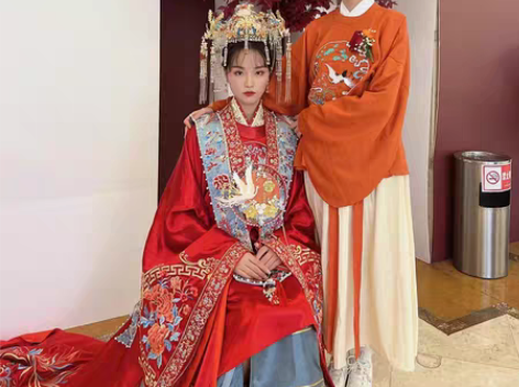 包邮汉服伴娘服租赁，快递不算提前到不算，具...