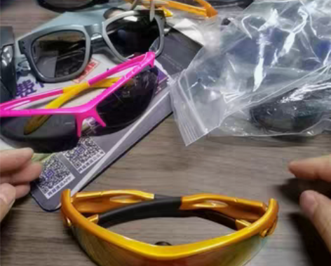 包邮看视频就懂，捡漏吧，防爆功能骑行户外跑...