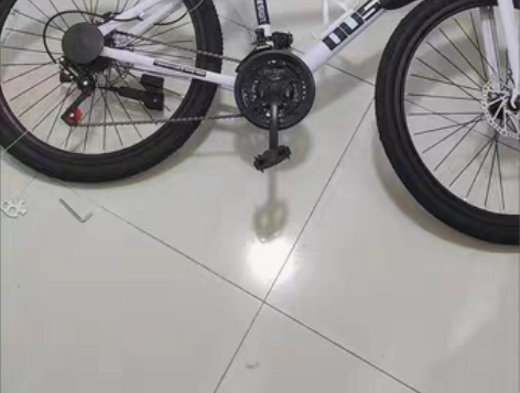 包邮由于学生开学，低价处理骑不上山地自行车...