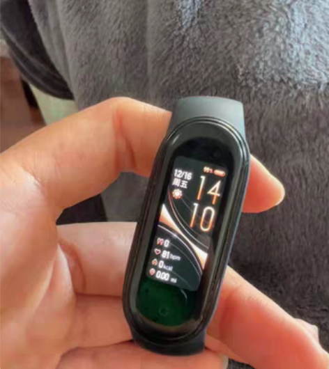 包邮小米手环5 全新 低价出不包邮 用来跑...