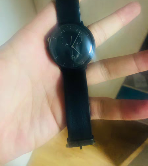 包邮小米手表很新很少戴，没电了一直闲置出售...