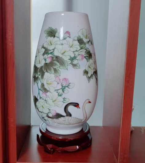 包邮瓷器店不开 忍痛包邮低价处理  花瓶摆...