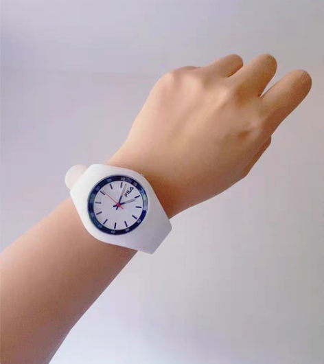 包邮斐乐FILA果冻手表做生意失败了,低价...