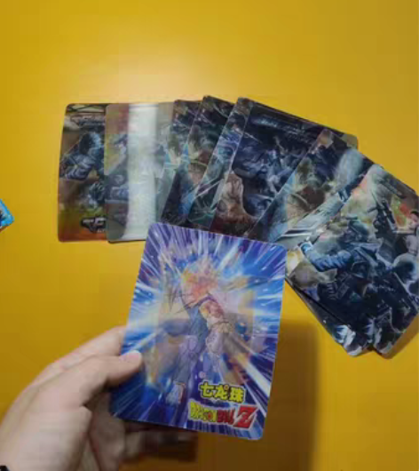包邮幻光卡牌，不同角度可以变换。CF10张...