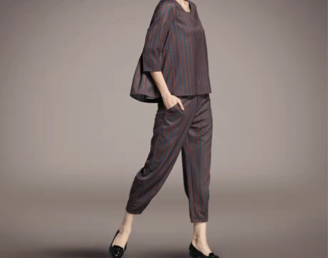 转卖MISS GAMA 时尚套装 感兴趣的...