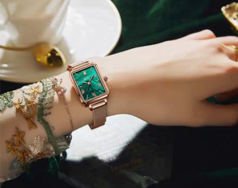 转卖花花公子官方专柜正品女士手表小绿表方表...