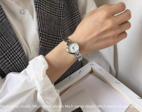 转卖【三四】 手表女小巧网红学生简约韩版百...