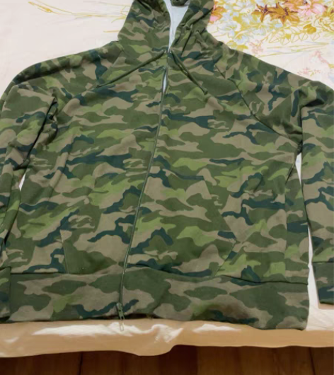 全新的一款春秋青少年男款迷彩服#潮男出街穿...