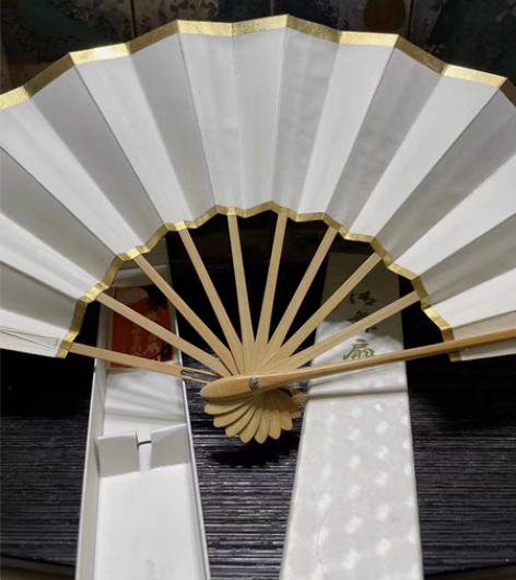 包邮日本 舞扇 边缘金箔 扇面自己提笔 画...