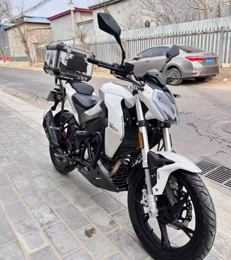 包邮20年贝纳利小迅龙150S，实表9千多...