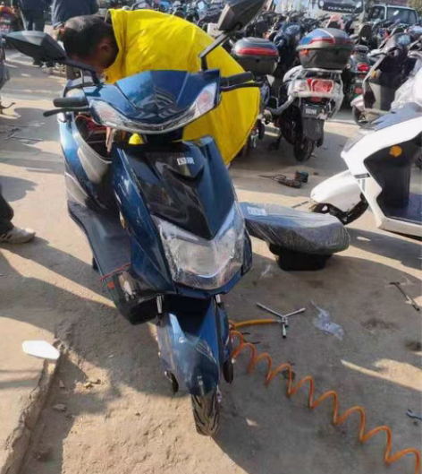包邮最新款国威博鹰电动车,南京地区一级代理...