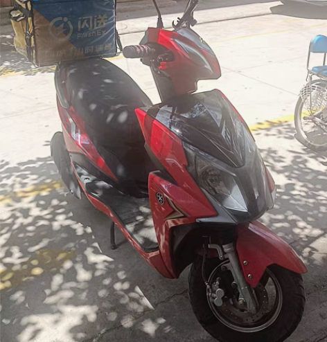 2022年2月28号上牌国四电喷踏板摩托车...