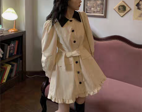 转卖春季女装法式小清新娃娃领灯笼长袖绑带收...