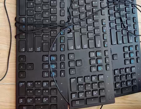 9新戴尔有线键盘20一个共三个自提 感兴趣...