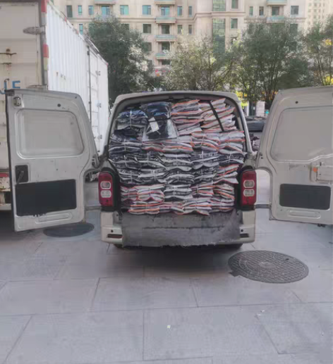 同城搬家服务，货拉拉搬家拉货，面包车小型搬...