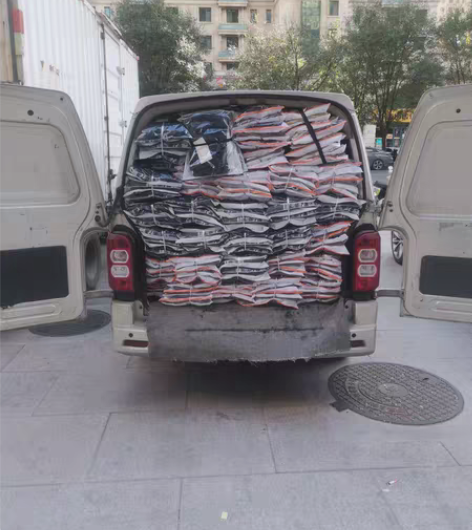同城搬家服务，货拉拉搬家拉货，面包车小型搬...