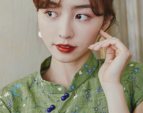 转卖茉莉和扶苏 连衣裙 感兴趣的话点“我想...