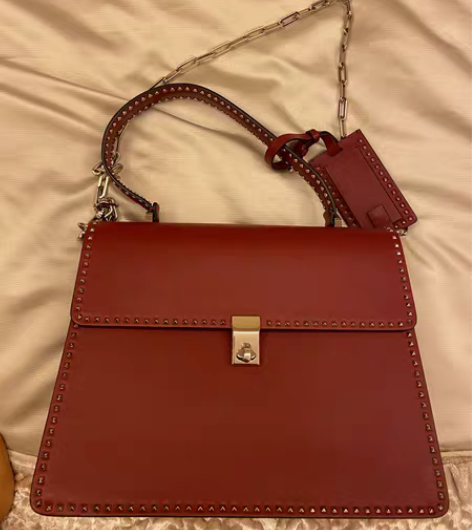 包邮Valention华伦天奴女包铆钉手提...