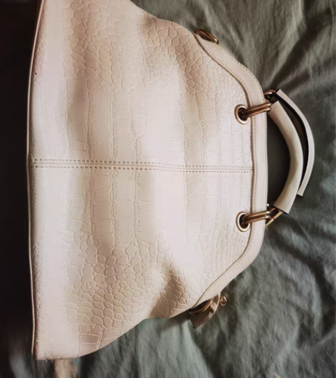 包邮休闲包包，几乎全新，大庆新村支持自提，...