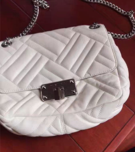 MK 小羊皮菱格链条包 买回来没背过几次闲...