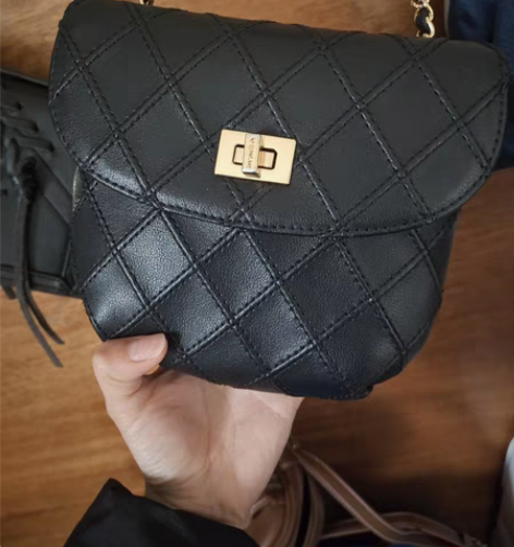 转卖avalea 女士包 感兴趣的话点“我...