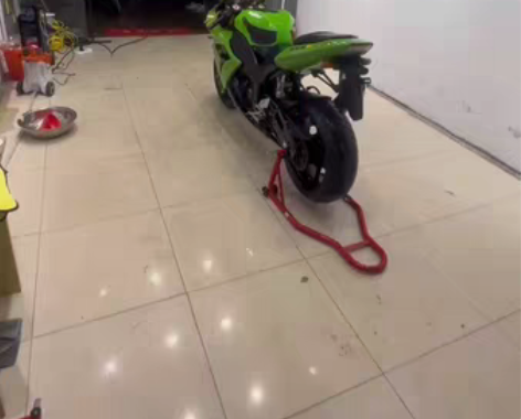 川崎zx-10r好车不多说 一档一百多不要...