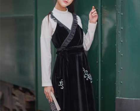 徐娇织羽集 原创汉元素服饰 黛影 长款套头...