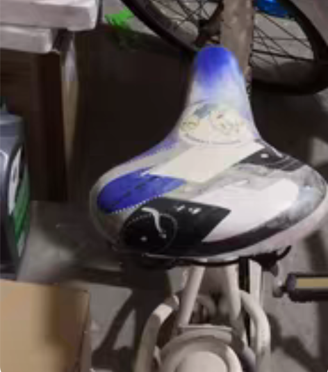 高碳钢 儿童自行车，功能完好，质量过硬，拾...