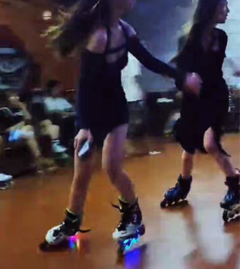 包邮轮滑鞋,旱冰鞋。 成年男女溜冰鞋。 成...